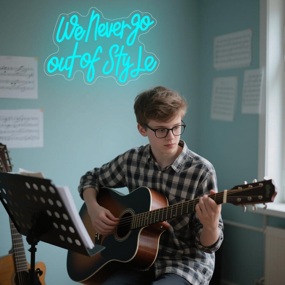 We Never Go Out Of Style Neon  - Neon Sign Party บทวิจารณ์และราคา