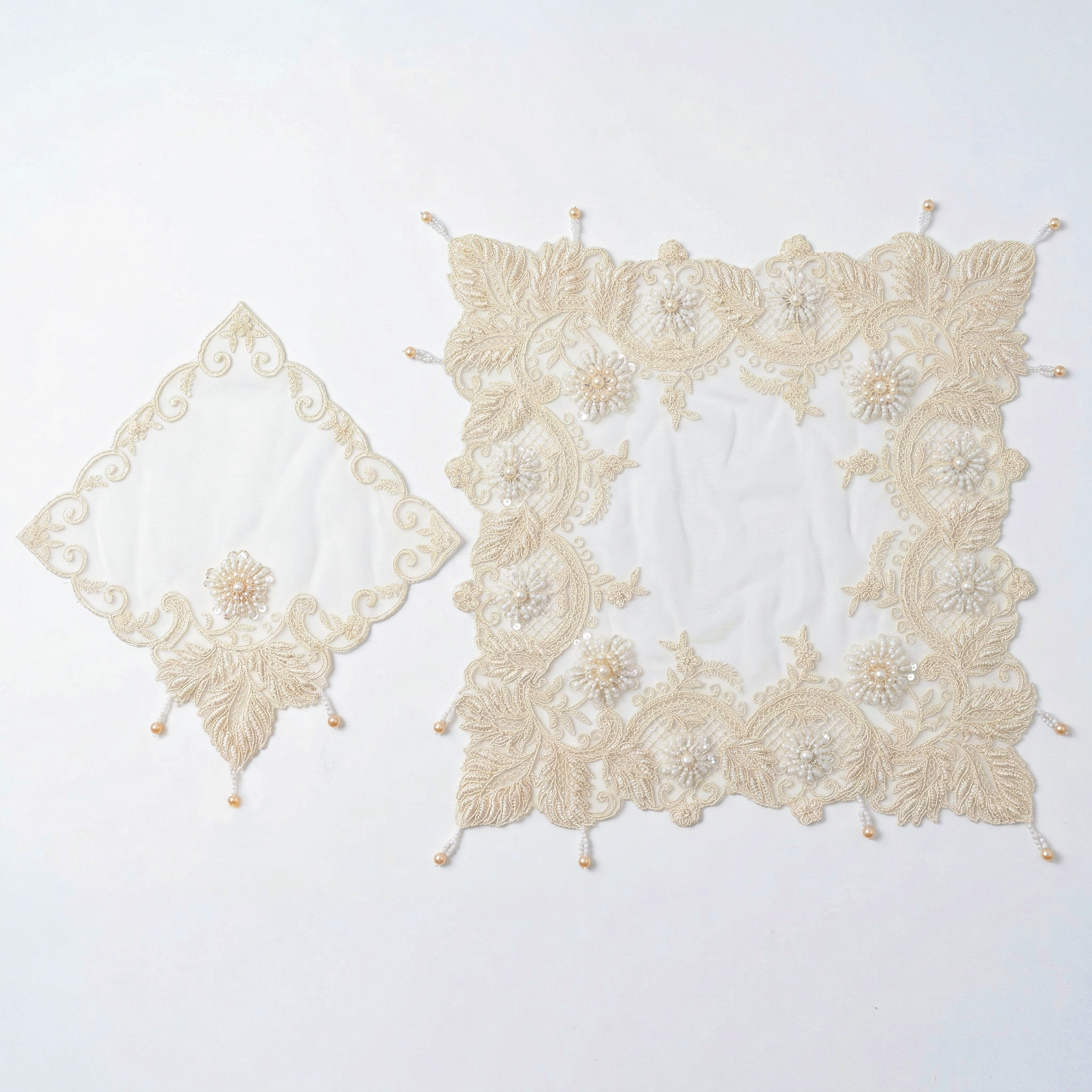2pcs Leaf Shape Placemats Set  - Glitter Tablecloth บทวิจารณ์และราคา